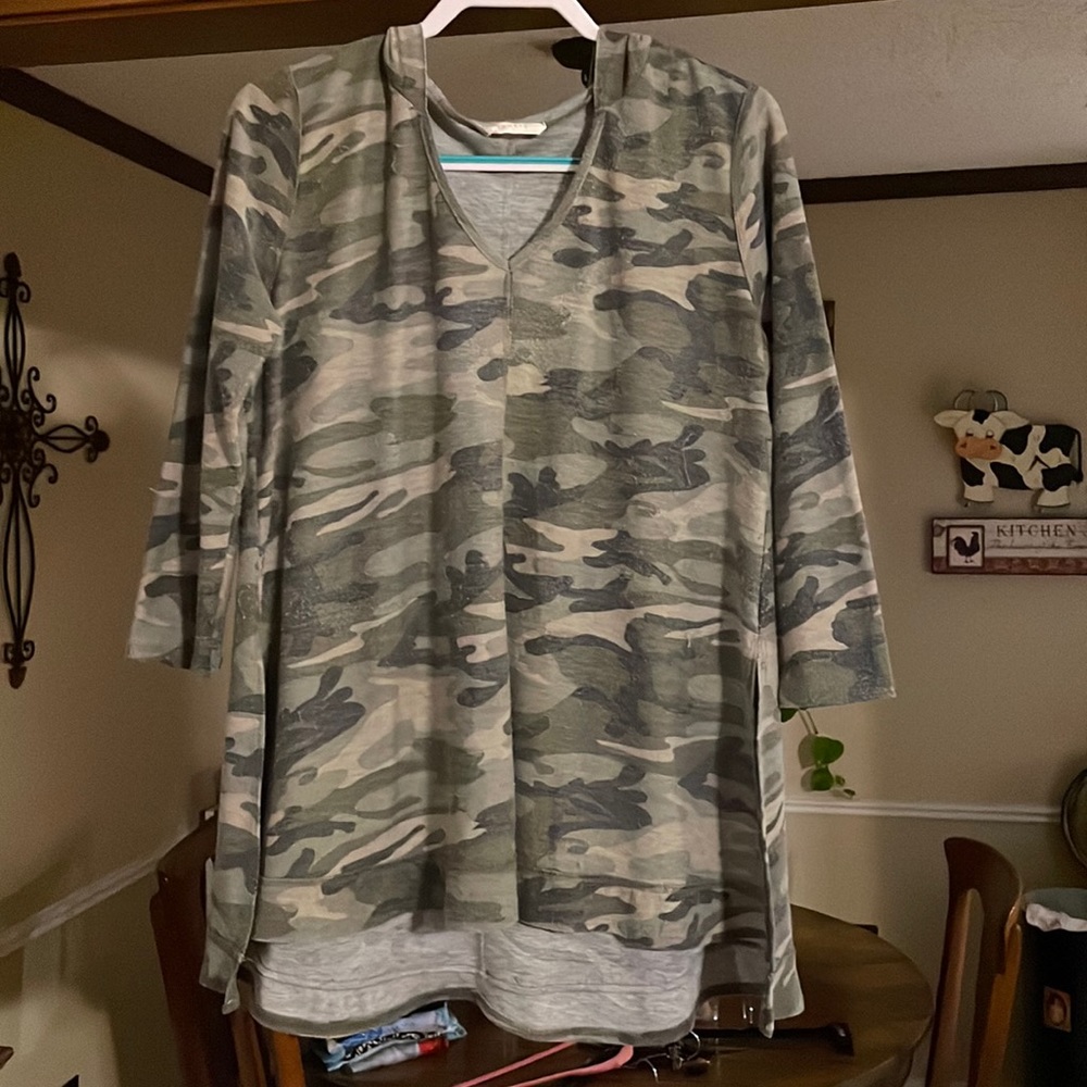 Women’s Camo Tunic